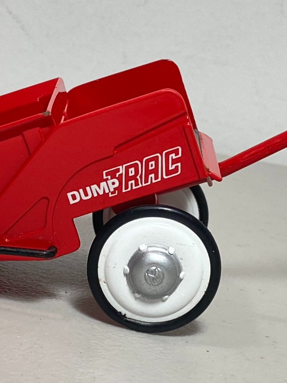 VNTG Hallmark Diecast 1991 KiddieCarClassics 1955 Murray DumpTracTrailer QHG9004
